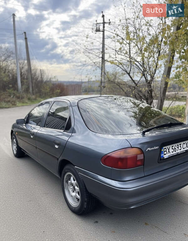 Лифтбек Ford Mondeo 1994 в Хмельницком