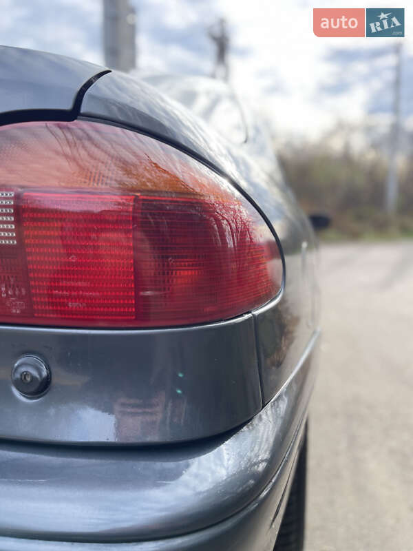 Лифтбек Ford Mondeo 1994 в Хмельницком