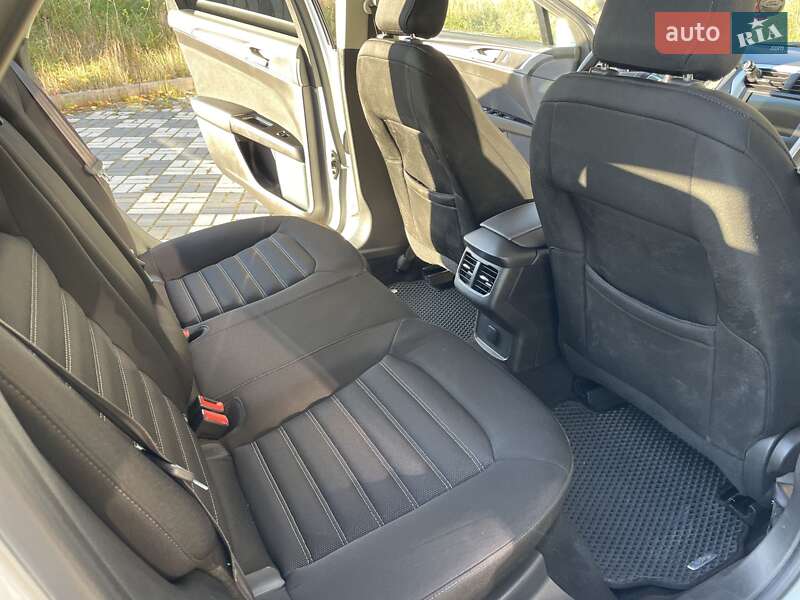 Универсал Ford Mondeo 2017 в Золочеве фото 36 Универсал Ford Mondeo 2017 в Золочеве