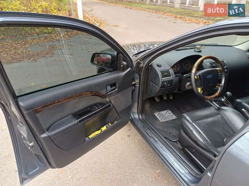 Лифтбек Ford Mondeo 2005 в Вольногорске фото 9 Лифтбек Ford Mondeo 2005 в Вольногорске