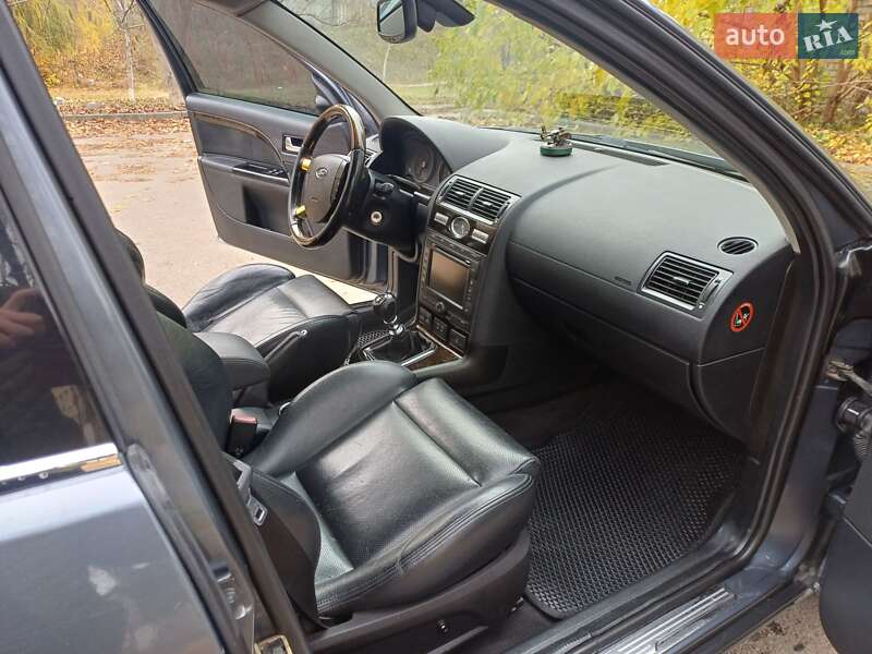 Лифтбек Ford Mondeo 2005 в Вольногорске фото 15 Лифтбек Ford Mondeo 2005 в Вольногорске