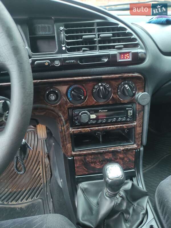 Лифтбек Ford Mondeo 1995 в Виннице