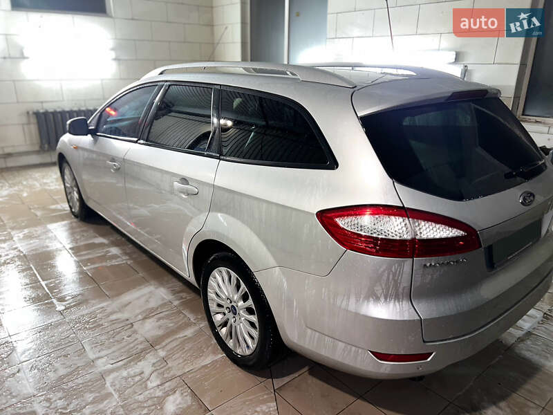 Универсал Ford Mondeo 2010 в Киеве