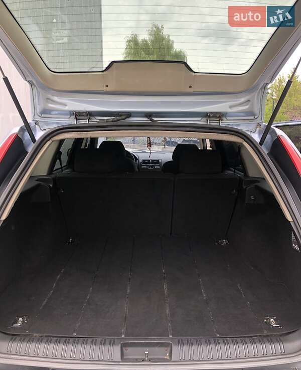 Універсал Ford Mondeo 2004 в Чернівцях