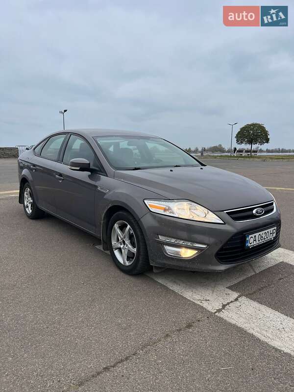 Седан Ford Mondeo 2012 в Черкассах