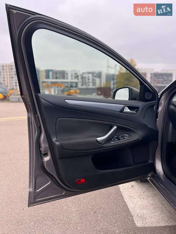 Седан Ford Mondeo 2012 в Черкассах