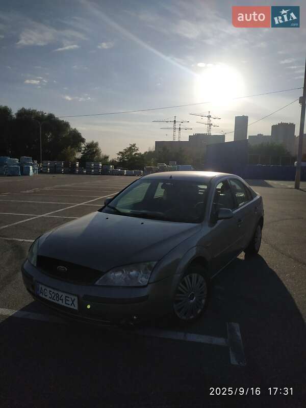 Лифтбек Ford Mondeo 2001 в Киеве