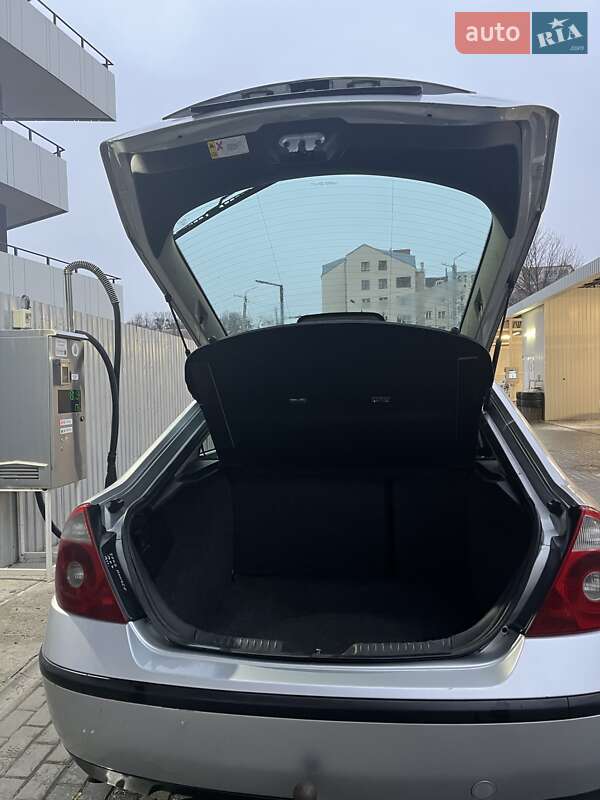 Ліфтбек Ford Mondeo 2004 в Вінниці