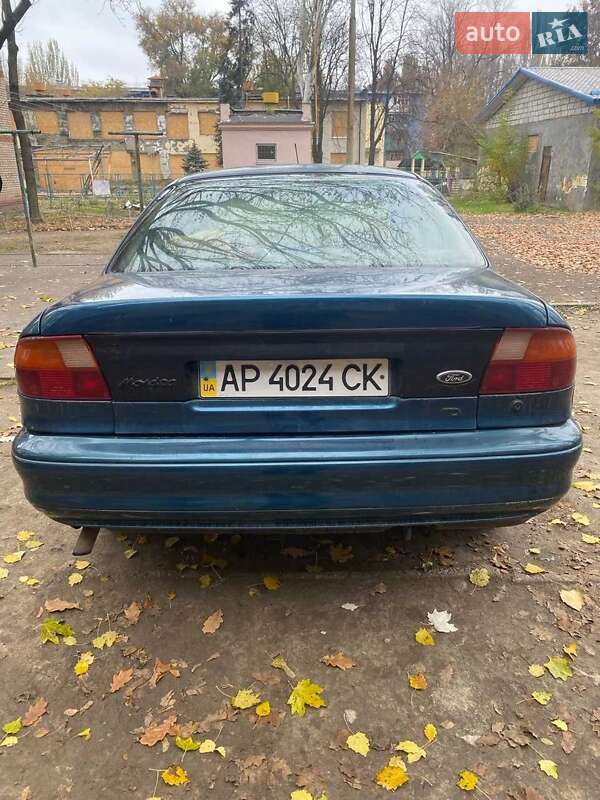 Седан Ford Mondeo 1994 в Запорожье