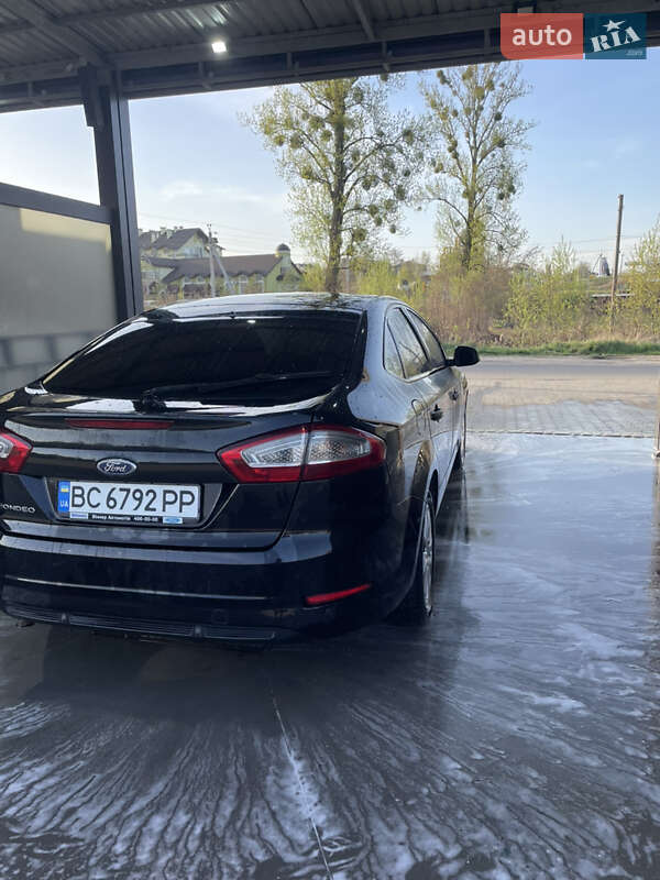 Ліфтбек Ford Mondeo 2014 в Львові