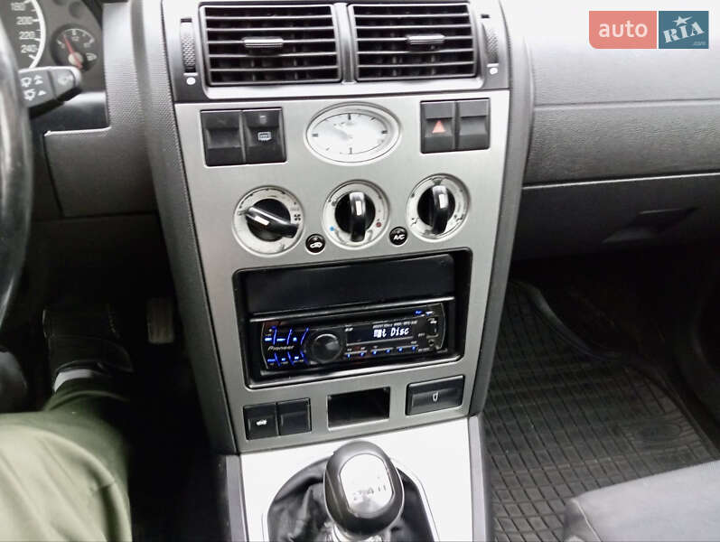 Ліфтбек Ford Mondeo 2001 в Волочиську фото 6 Ліфтбек Ford Mondeo 2001 в Волочиську