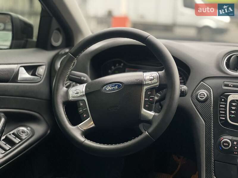 Седан Ford Mondeo 2011 в Дніпрі