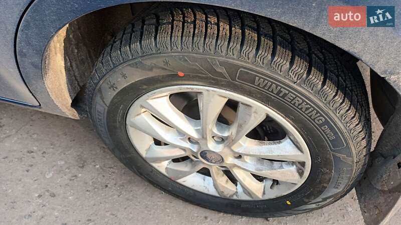 Седан Ford Mondeo 2011 в Краматорске