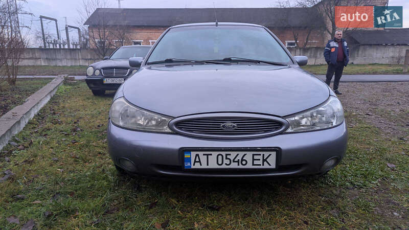 Ліфтбек Ford Mondeo 1996 в Коломиї