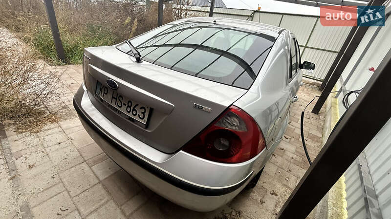 Седан Ford Mondeo 2005 в Киеве