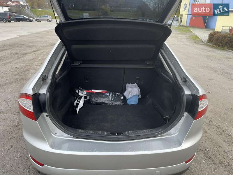 Седан Ford Mondeo 2007 в Староконстантинове