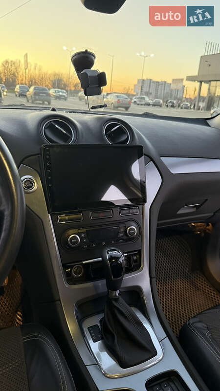 Седан Ford Mondeo 2012 в Ирпене