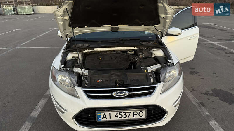 Седан Ford Mondeo 2012 в Ирпене