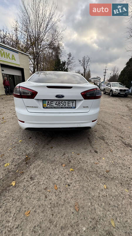 Седан Ford Mondeo 2011 в Никополе