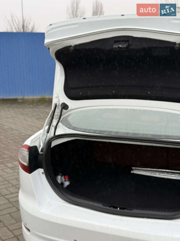 Седан Ford Mondeo 2012 в Малине фото 21 Седан Ford Mondeo 2012 в Малине