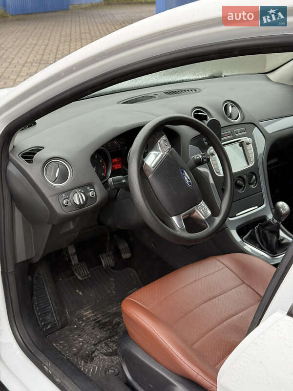 Седан Ford Mondeo 2012 в Малине фото 25 Седан Ford Mondeo 2012 в Малине