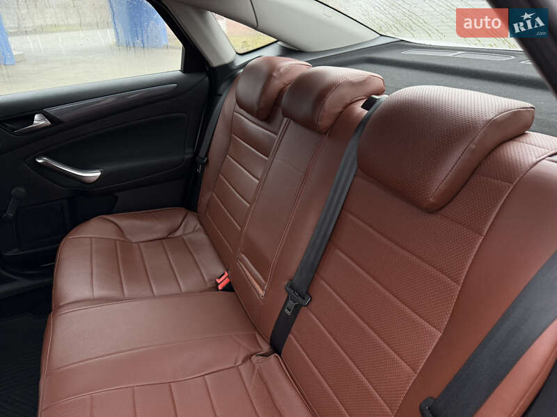 Седан Ford Mondeo 2012 в Малине фото 35 Седан Ford Mondeo 2012 в Малине