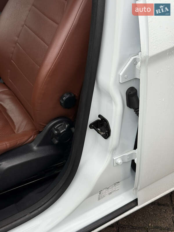 Седан Ford Mondeo 2012 в Малине фото 46 Седан Ford Mondeo 2012 в Малине