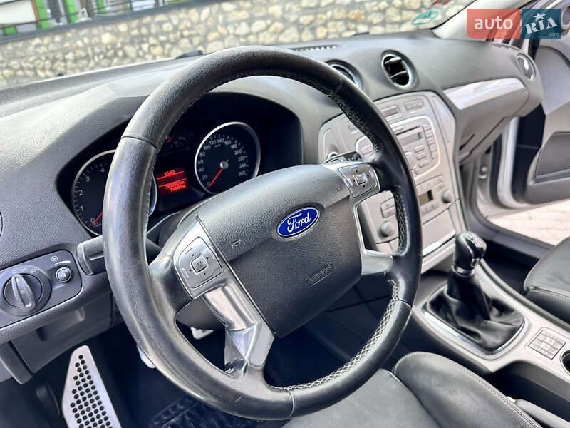 Універсал Ford Mondeo 2009 в Тернополі