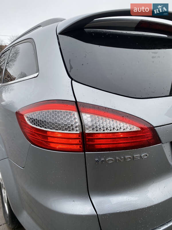 Универсал Ford Mondeo 2010 в Ровно