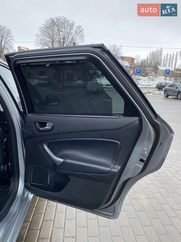 Универсал Ford Mondeo 2010 в Ровно