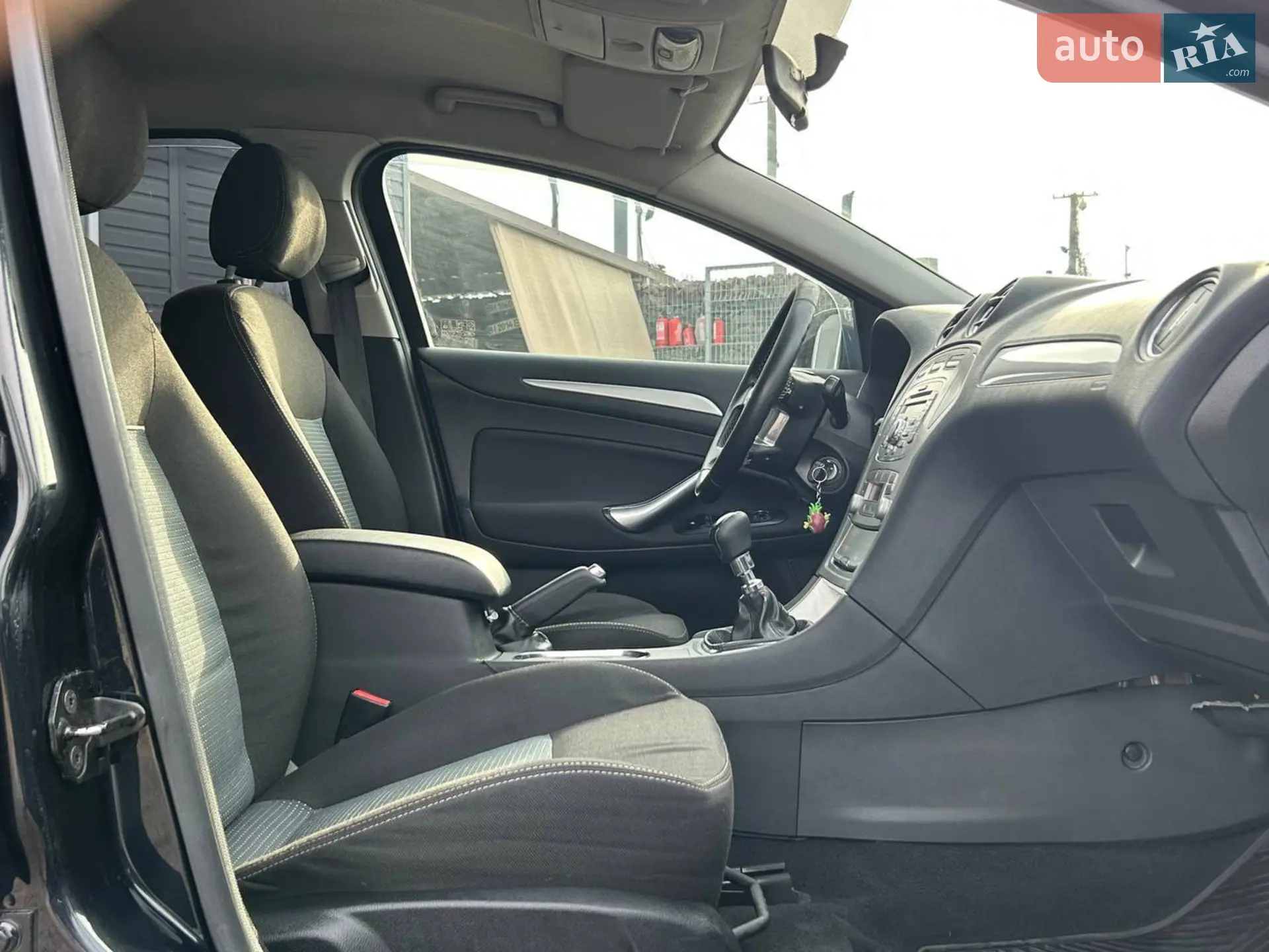 2010 Ford Mondeo - мініатюра 34
