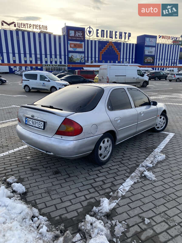 Ліфтбек Ford Mondeo 1997 в Львові