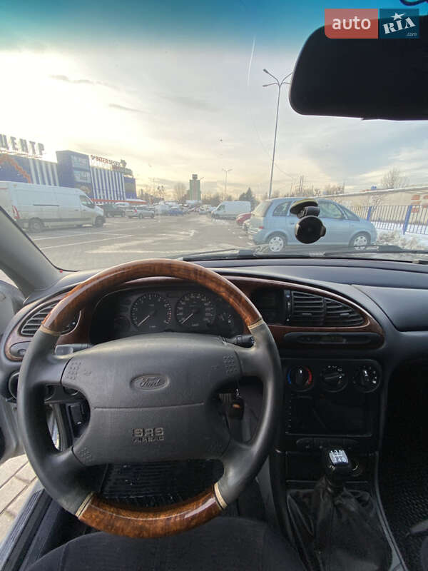Ліфтбек Ford Mondeo 1997 в Львові