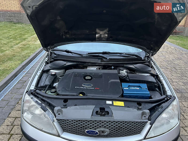 Седан Ford Mondeo 2000 в Львові