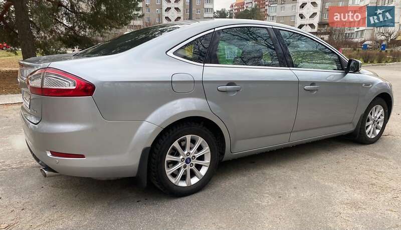 Седан Ford Mondeo 2011 в Киеве