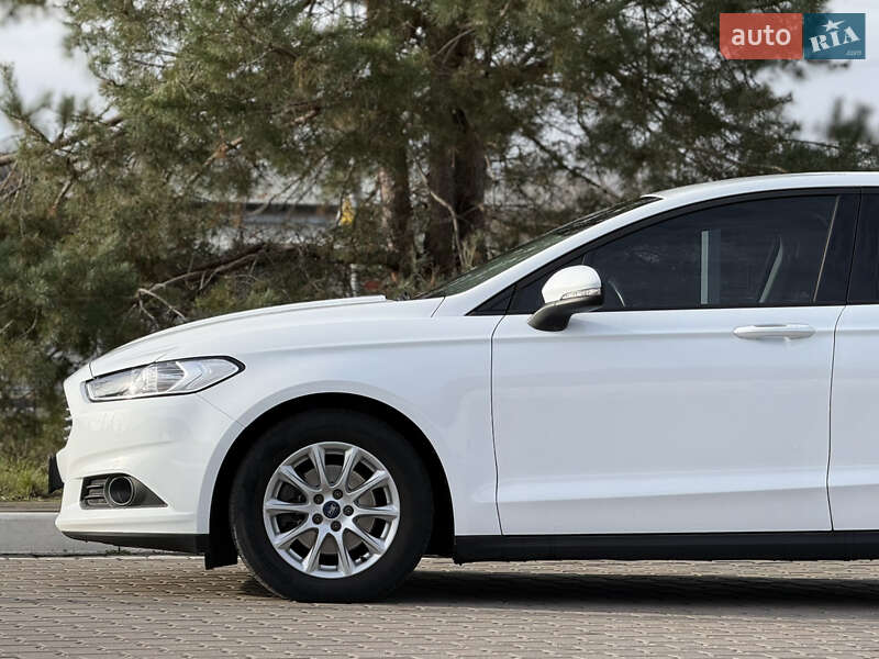 Лифтбек Ford Mondeo 2017 в Киеве