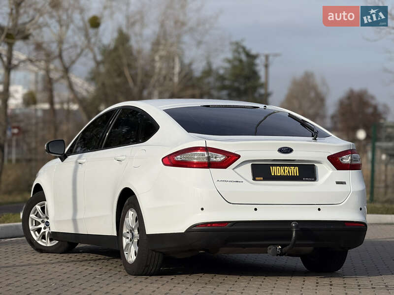 Лифтбек Ford Mondeo 2017 в Киеве