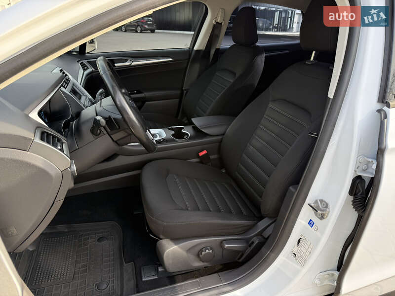 Лифтбек Ford Mondeo 2017 в Киеве