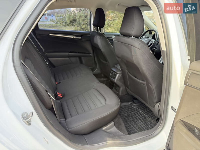 Лифтбек Ford Mondeo 2017 в Киеве