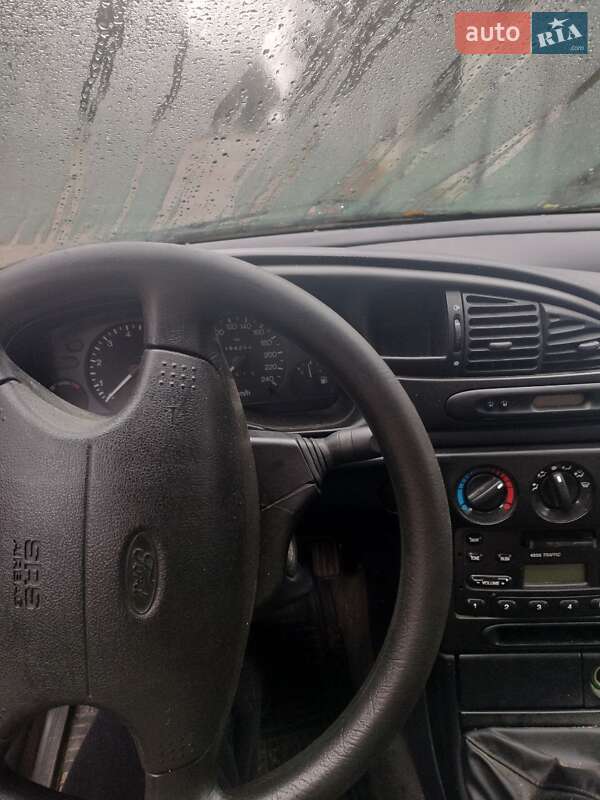 Седан Ford Mondeo 1997 в Киеве