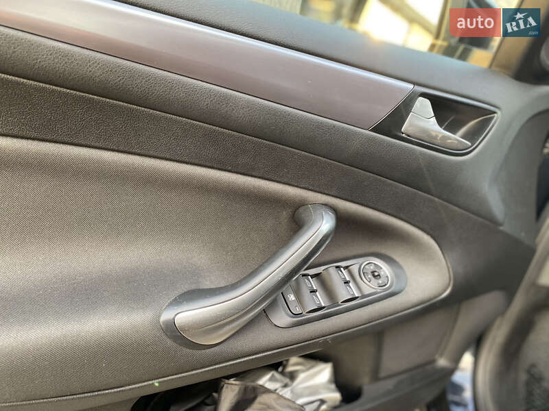 Универсал Ford Mondeo 2011 в Ужгороде