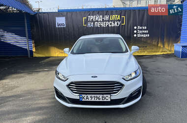 Лифтбек Ford Mondeo 2019 в Киеве