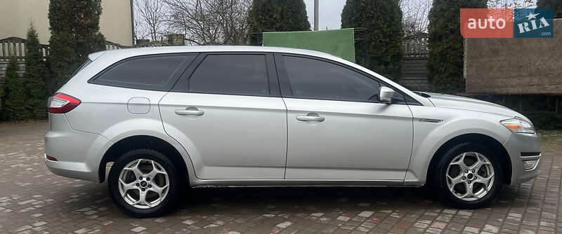 Універсал Ford Mondeo 2013 в Золочеві