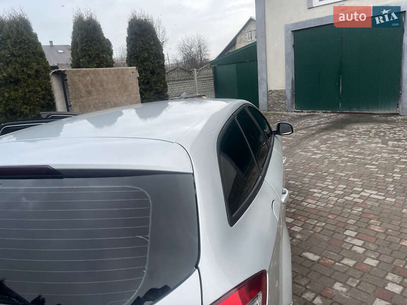 Універсал Ford Mondeo 2013 в Золочеві