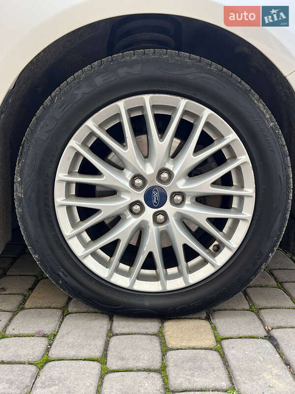 Ліфтбек Ford Mondeo 2019 в Радехові