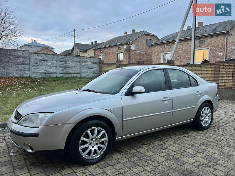 Ford Mondeo 2000 Ford Mondeo 2000