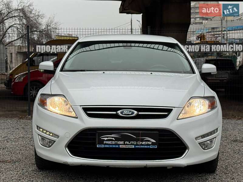 Седан Ford Mondeo 2012 в Дніпрі