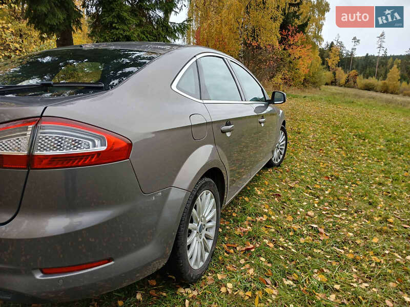 Лифтбек Ford Mondeo 2011 в Ужгороде