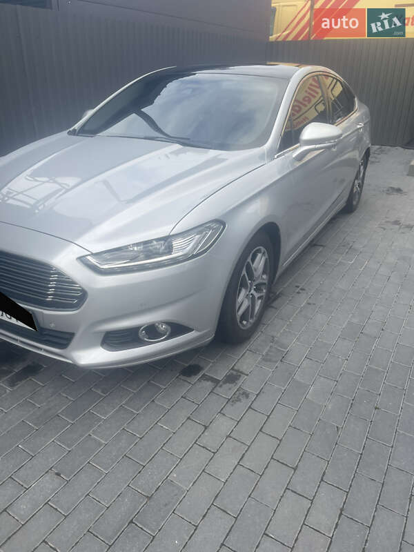 Седан Ford Mondeo 2015 в Киеве