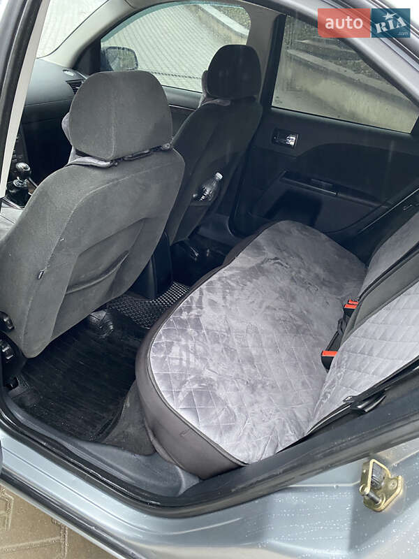 Лифтбек Ford Mondeo 2006 в Тернополе